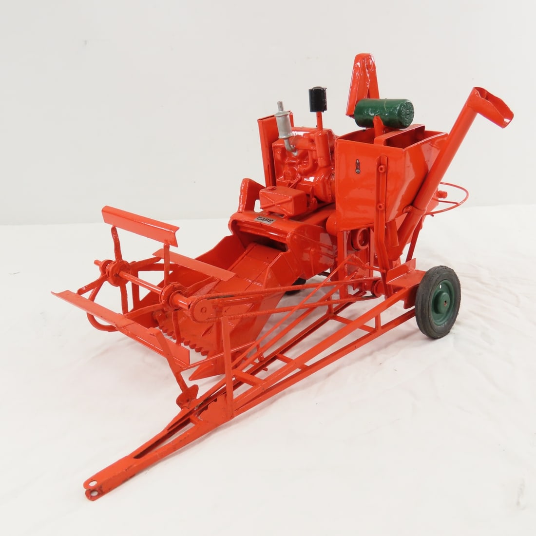 Scratch Built CASE All Crop Harvester: Scratch Built CASE All Crop Harvester - unsigned, pressed metal, 1/16 scale, LOT SIZE: 15x9x7" 2 LBSAll information and photos, which are part of the description) are intended to be as accurate as