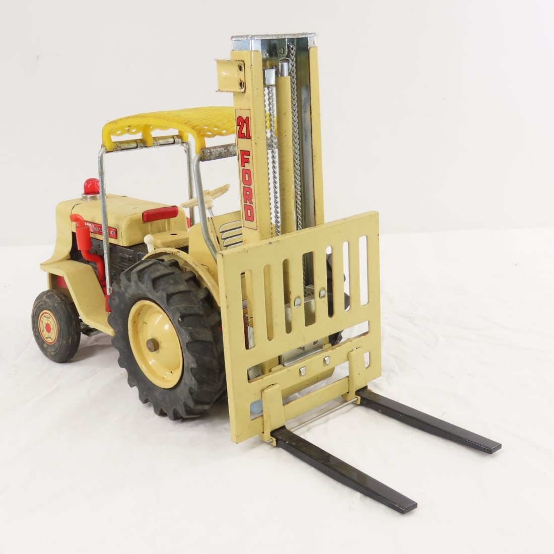 1960's Japanese FORD 4000 HD Forklift Tin Litho - 7