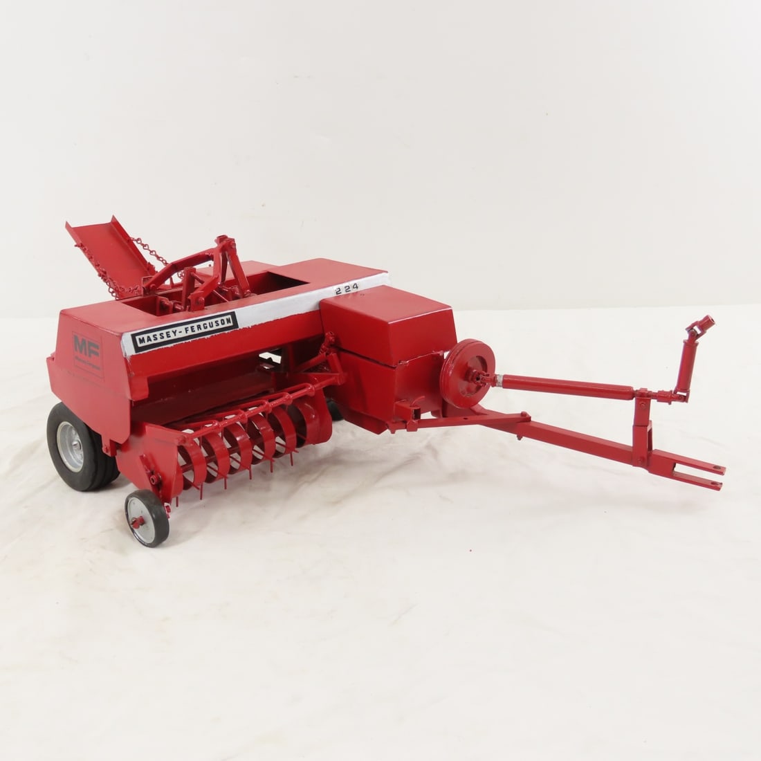 ScratchBuilt Massey-Ferguson 224 Rectangular Baler - 7