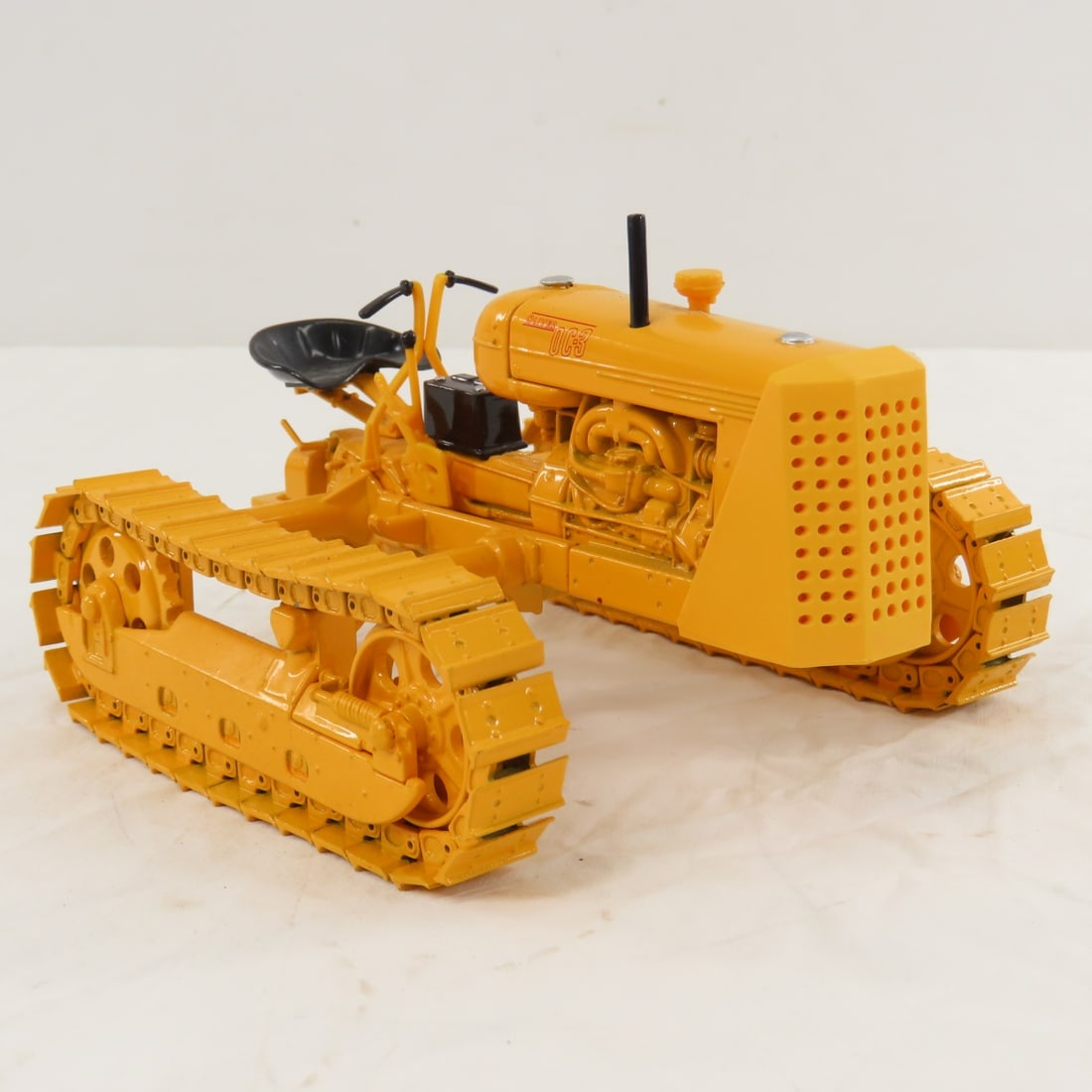 ERTL Oliver OC-3 Crawler 1999 NTTC Show - 7