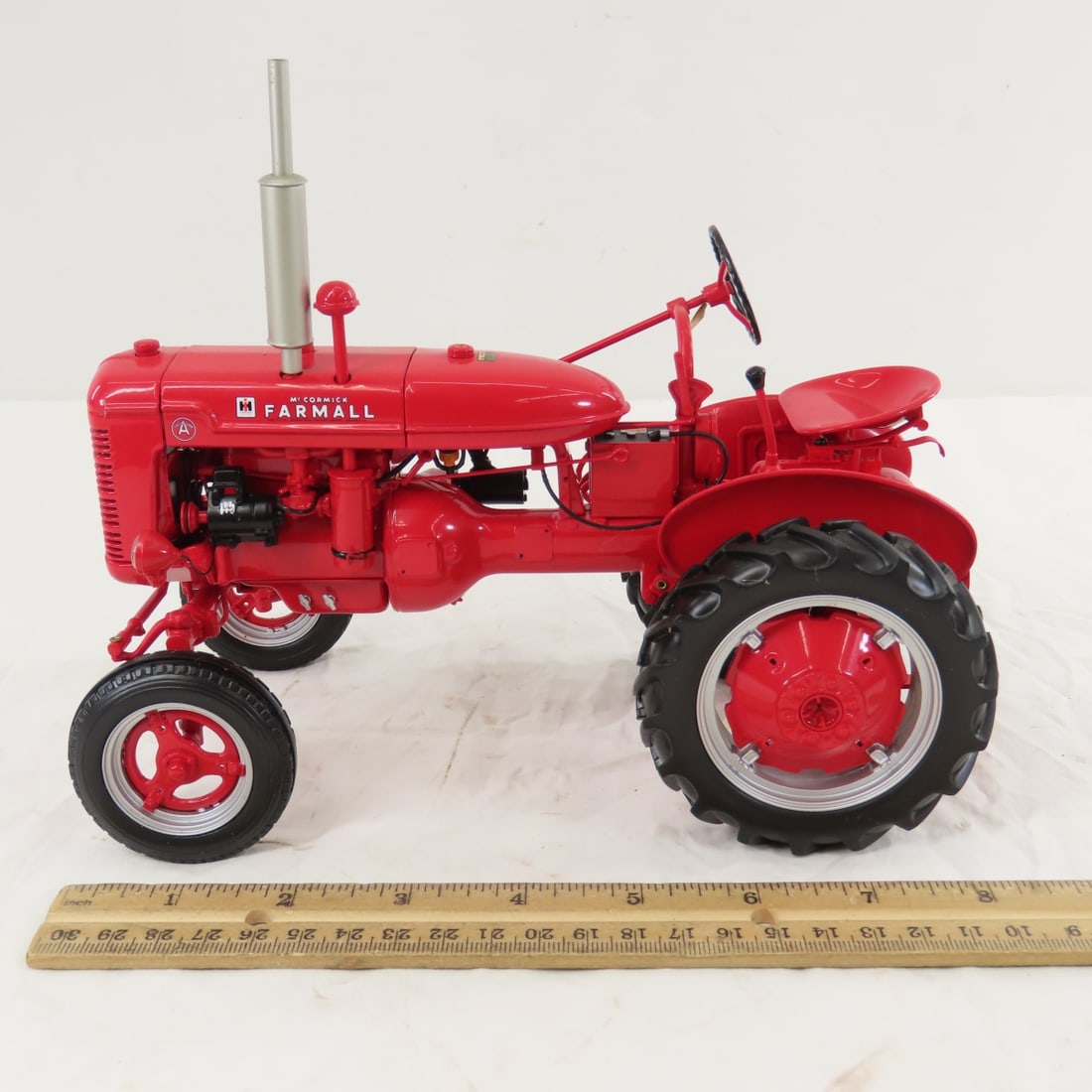 Franklin Mint Precision Farmall Model A Tractor - 2