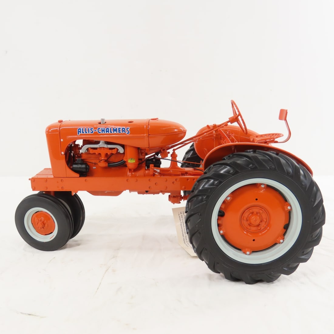 Franklin Mint Allis-Chalmers WC Tractor - 2