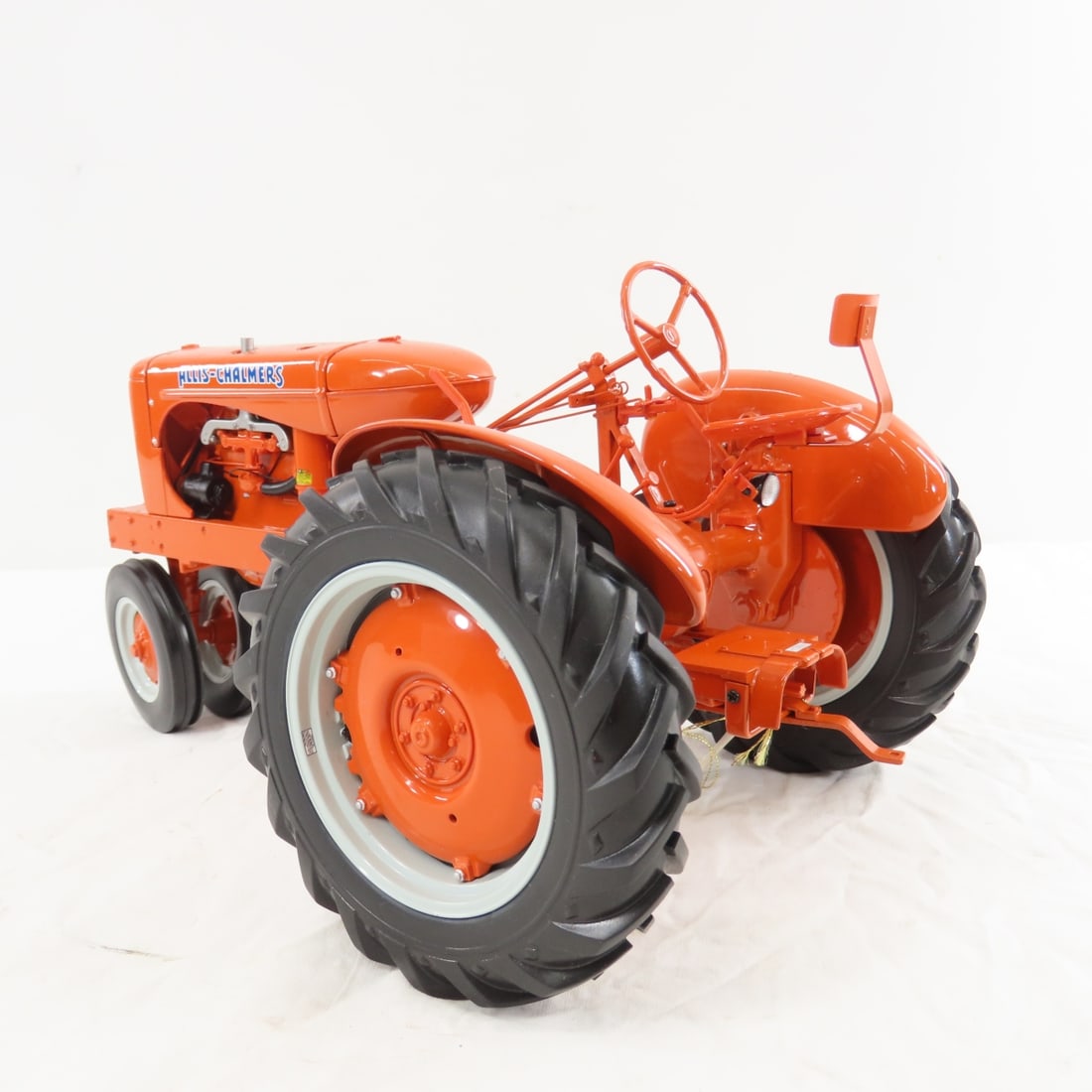 Franklin Mint Allis-Chalmers WC Tractor - 3