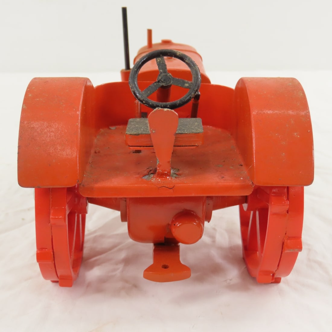 Vintage Marbil Models Allis-Chalmers 1/16 Tractor - 4