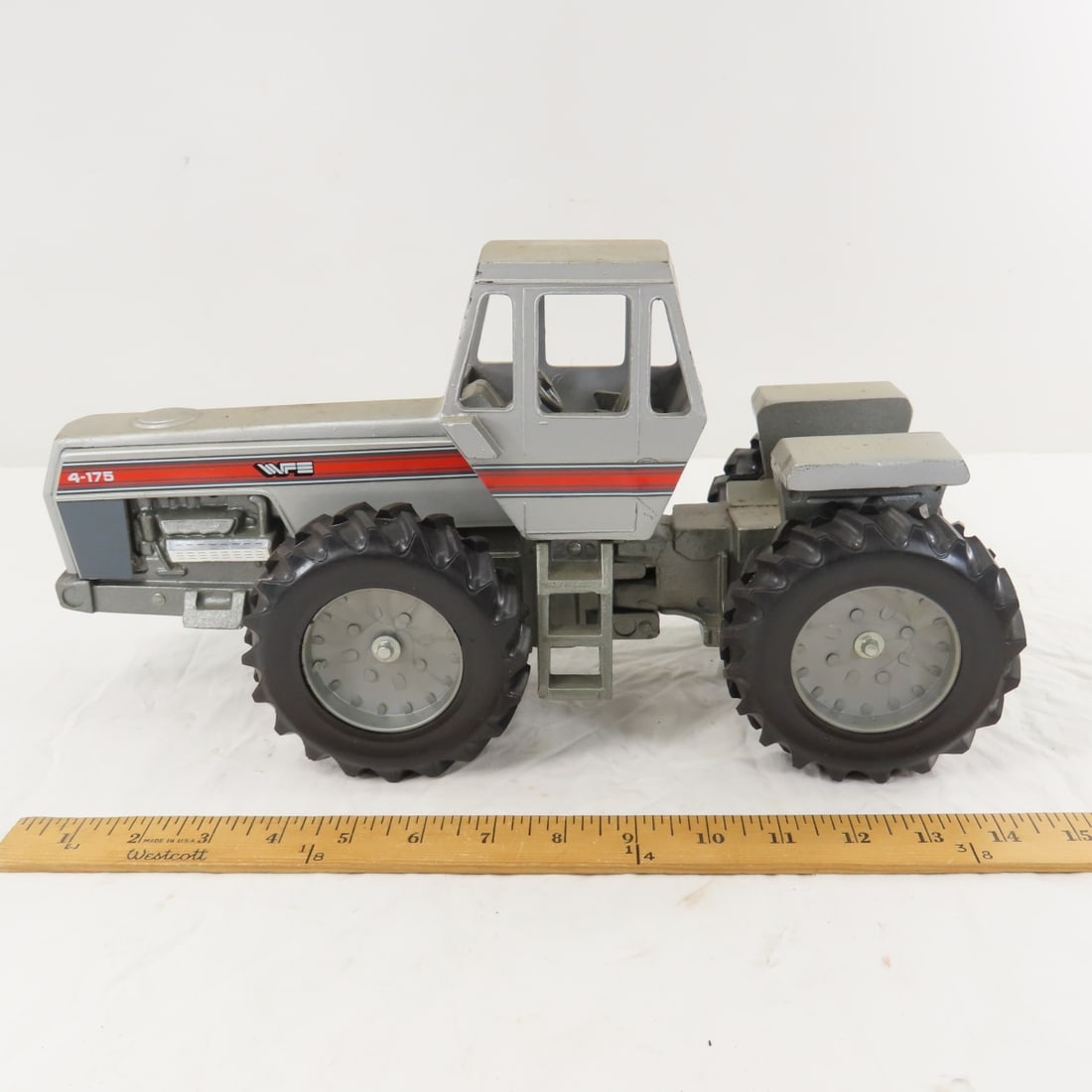 Scale Models WFE White 4-175 4WD Tractor w/ Cab - 2