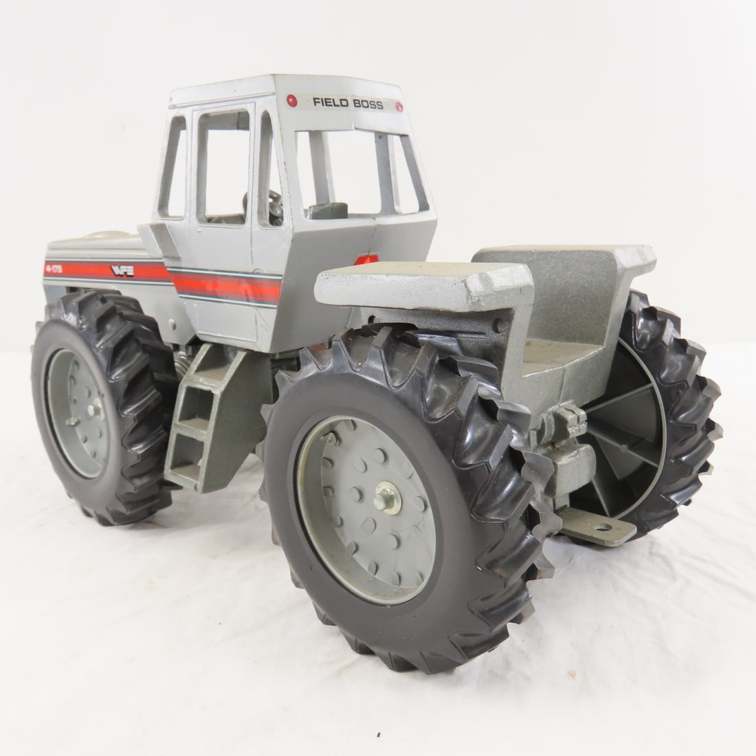 Scale Models WFE White 4-175 4WD Tractor w/ Cab - 3