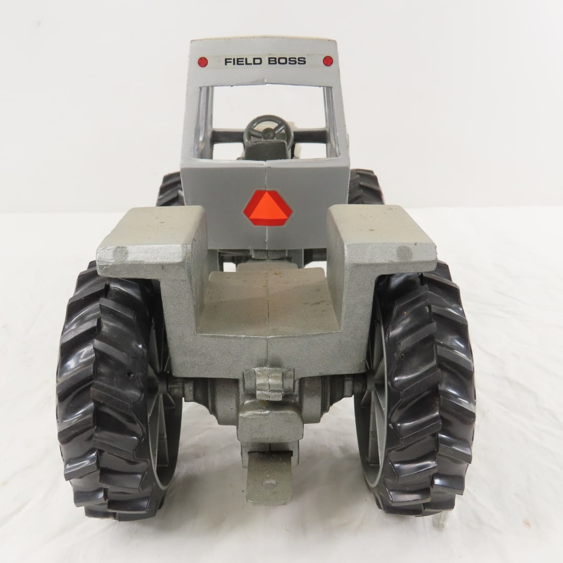Scale Models WFE White 4-175 4WD Tractor w/ Cab - 4