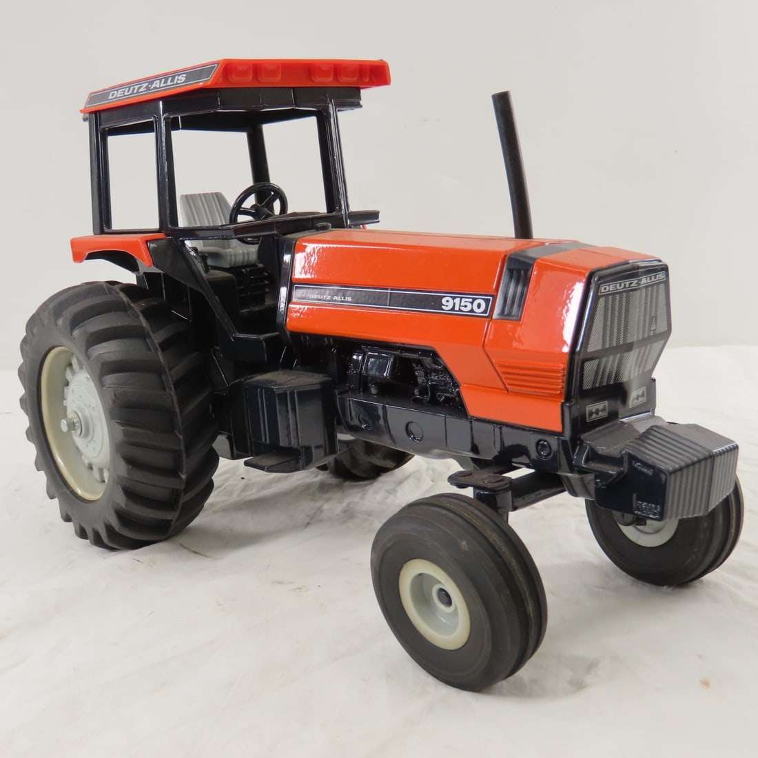 ERTL Deutz-Allis 9150 WF Tractor with ROPS - 7