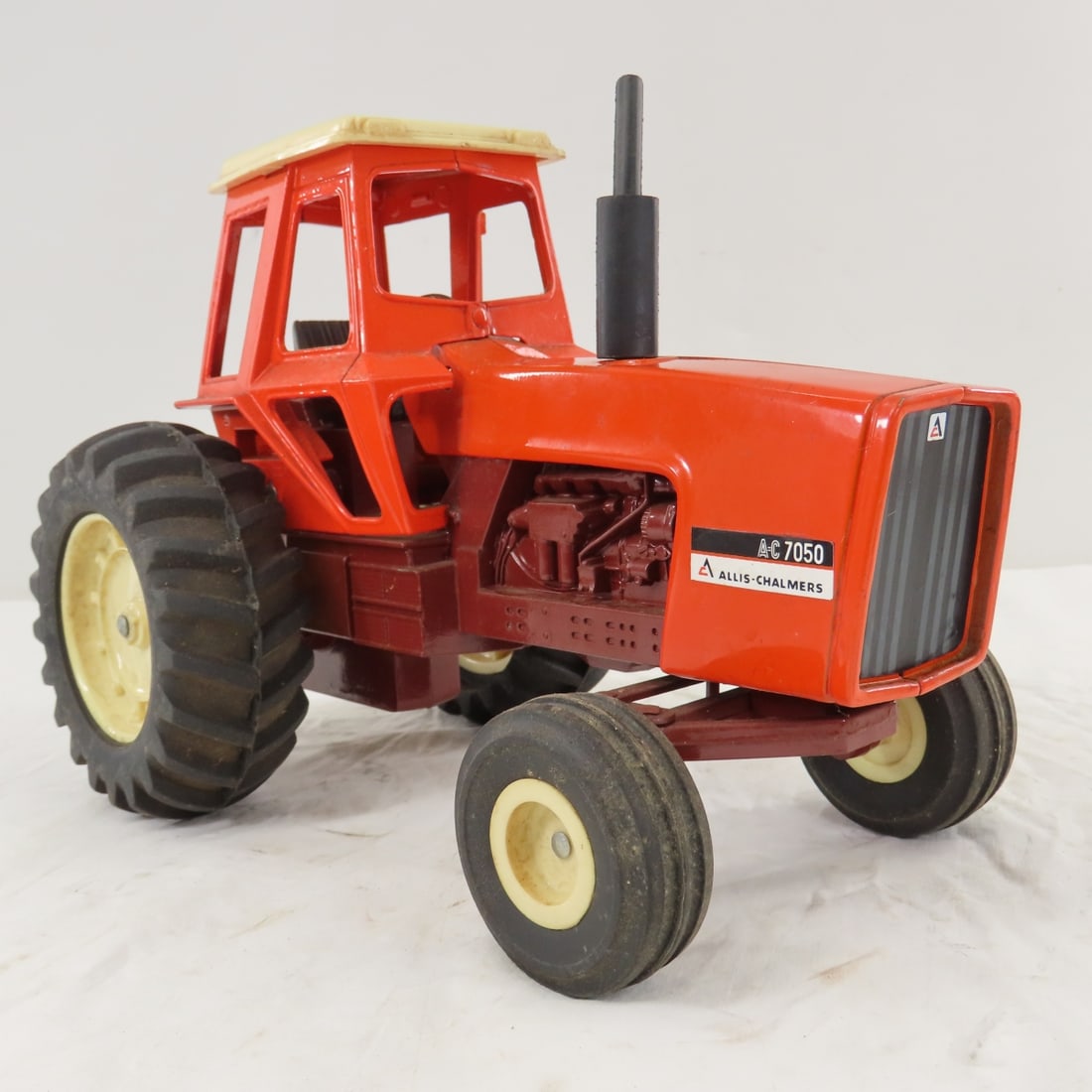 ERTL Allis-Chalmers 7050 Maroon Belly WF Tractor - 7