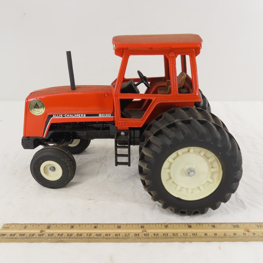 ERTL A-C 8030 WF Tractor 1982 Collector Series II - 2