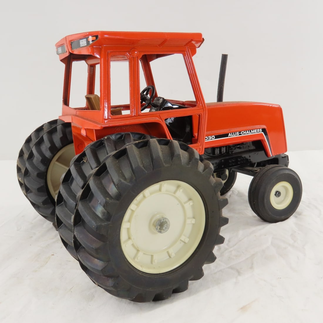 ERTL A-C 8030 WF Tractor 1982 Collector Series II - 5