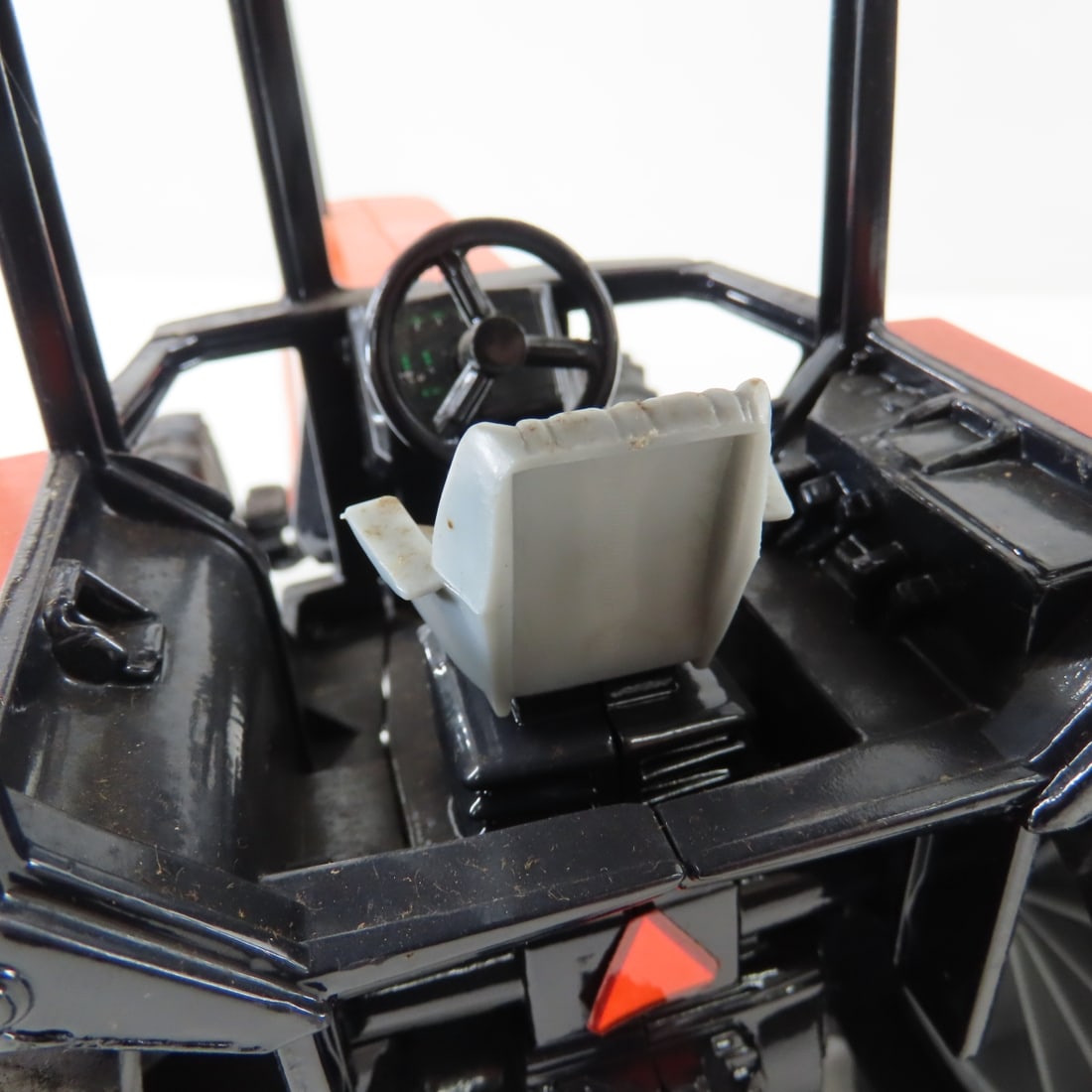 ERTL Deutz-Allis 9150 WF Tractor with ROPS - 14