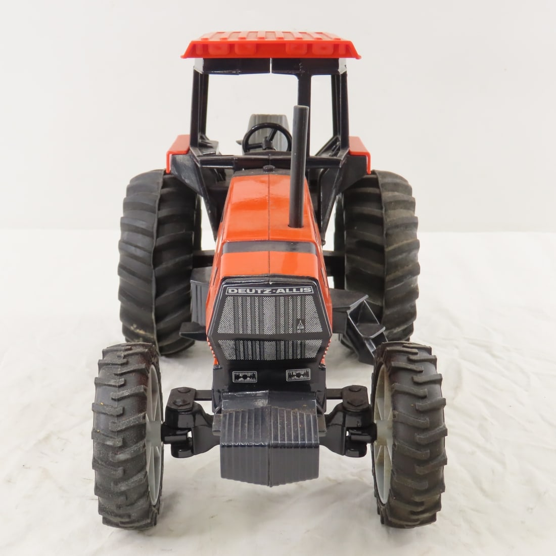 ERTL Deutz-Allis 9150 WF Tractor with ROPS - 8