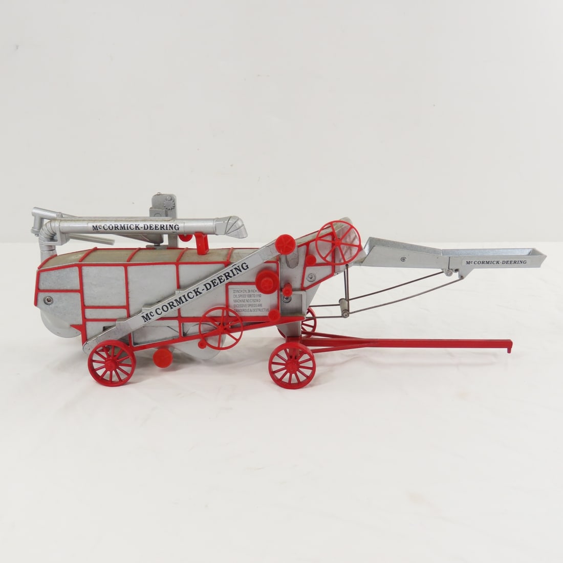 Spec Cast 1994 Sp. Ed. McCormick-Deering Thresher - 6