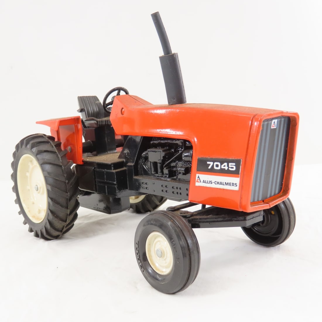 ERTL Allis-Chalmers 7045 WF Tractor - 7