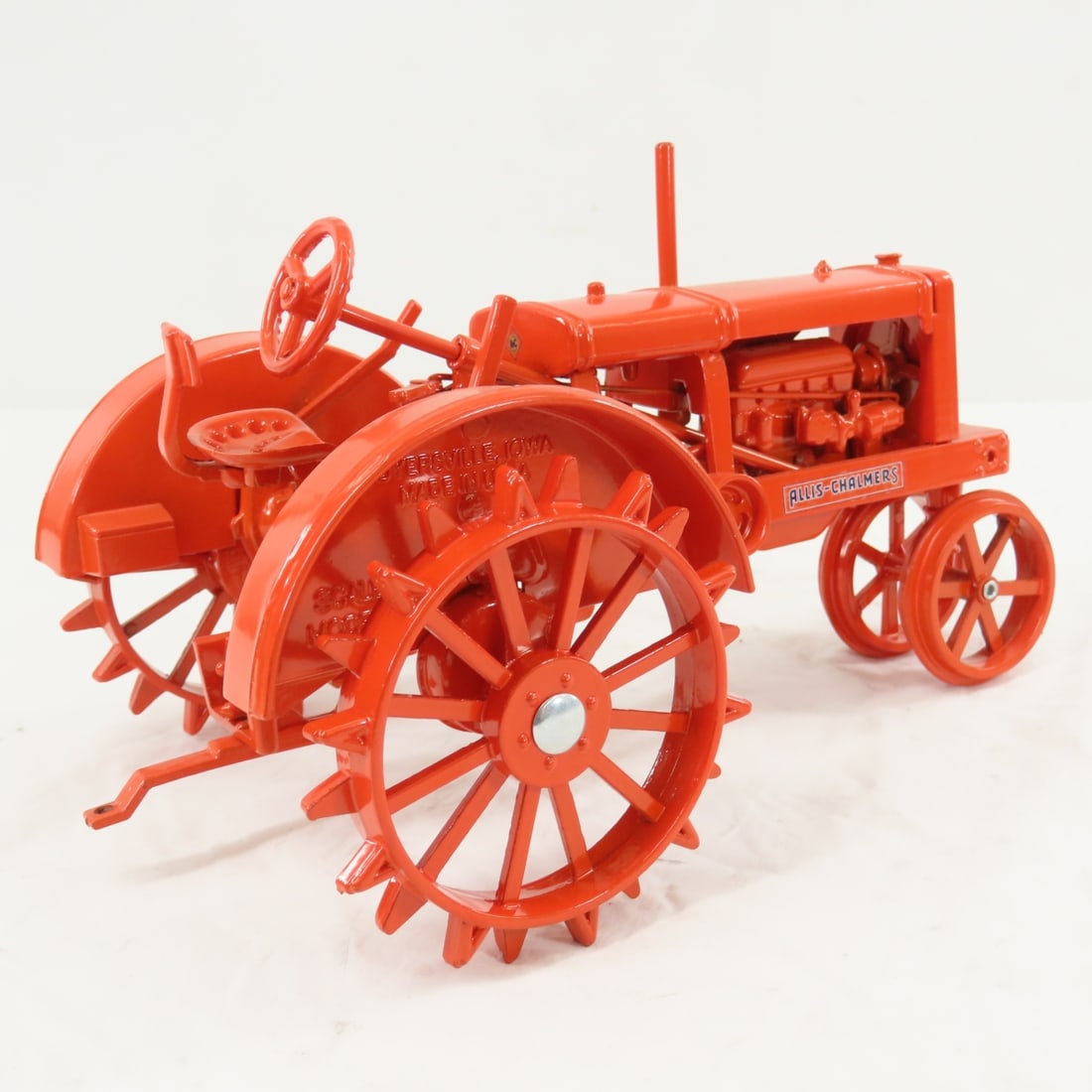 JLE Scale Models Allis-Chalmers Tractor 1992 Show - 5