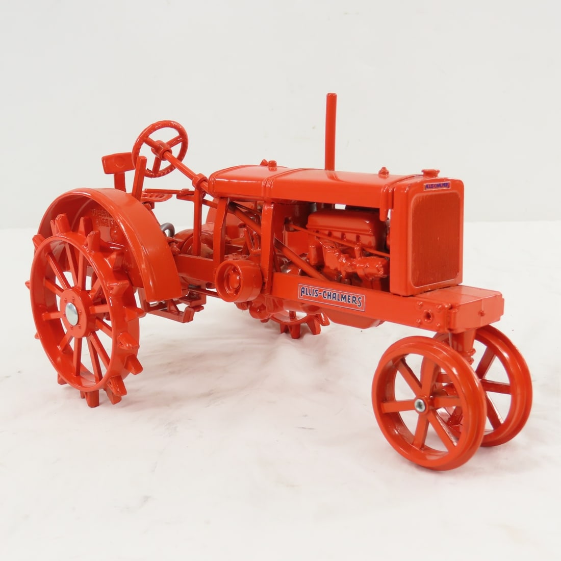 JLE Scale Models Allis-Chalmers Tractor 1992 Show - 7