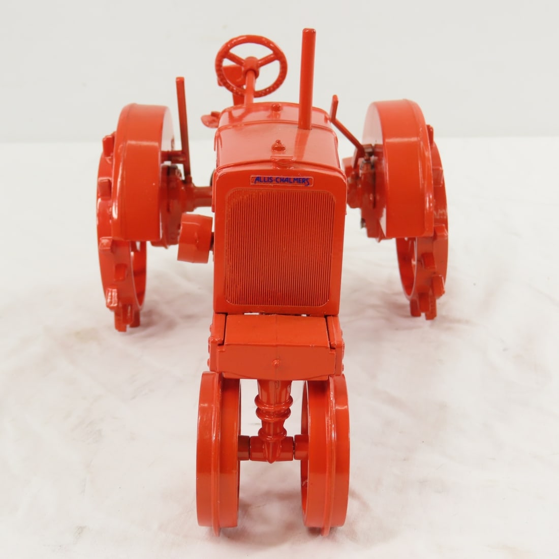 JLE Scale Models Allis-Chalmers Tractor 1992 Show - 8