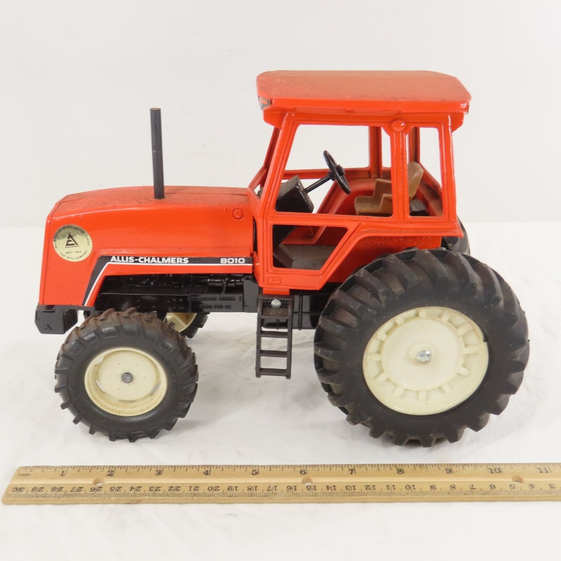 ERTL A-C 8010 FWA Tractor 1982 Collector Series I - 2