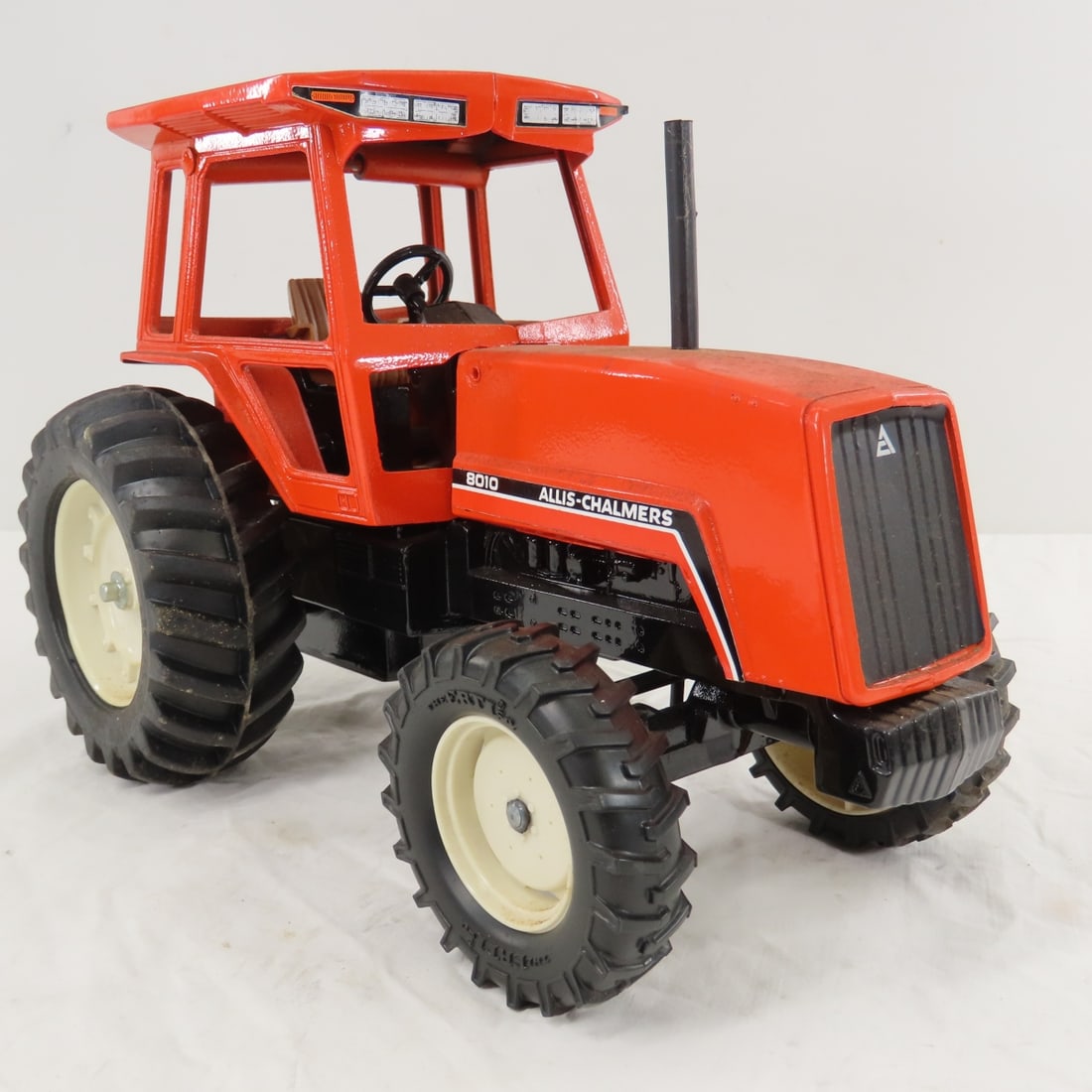 ERTL A-C 8010 FWA Tractor 1982 Collector Series I - 7