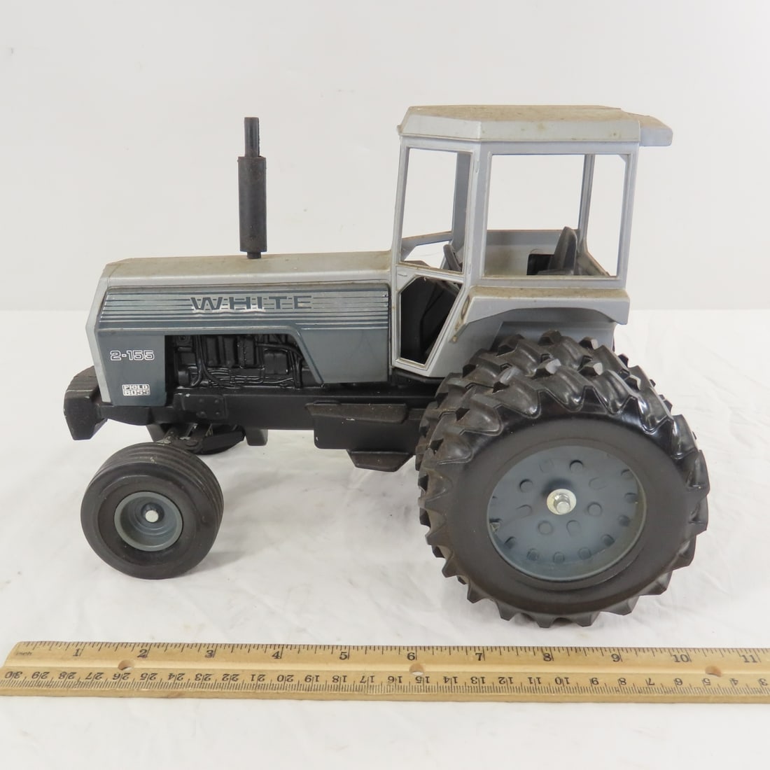 Scale Models White 2-155 Field Boss Tractor - 2