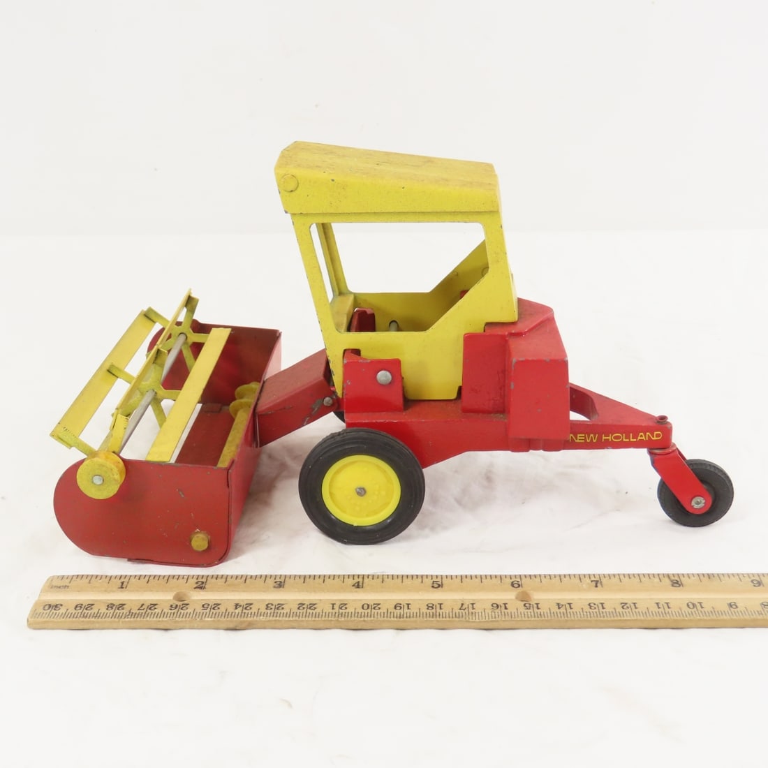 ERTL New Holland Sperry Rand Swather - 2