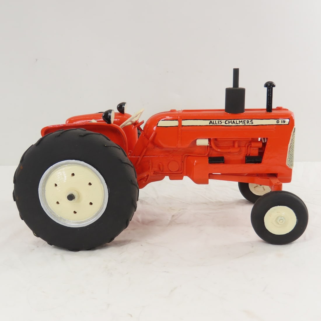Scratch Built Wood Allis-Chalmers D19 Tractor - 6