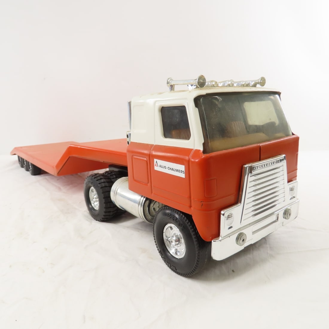 Custom ERTL International A-C COE & Flatbed - 7