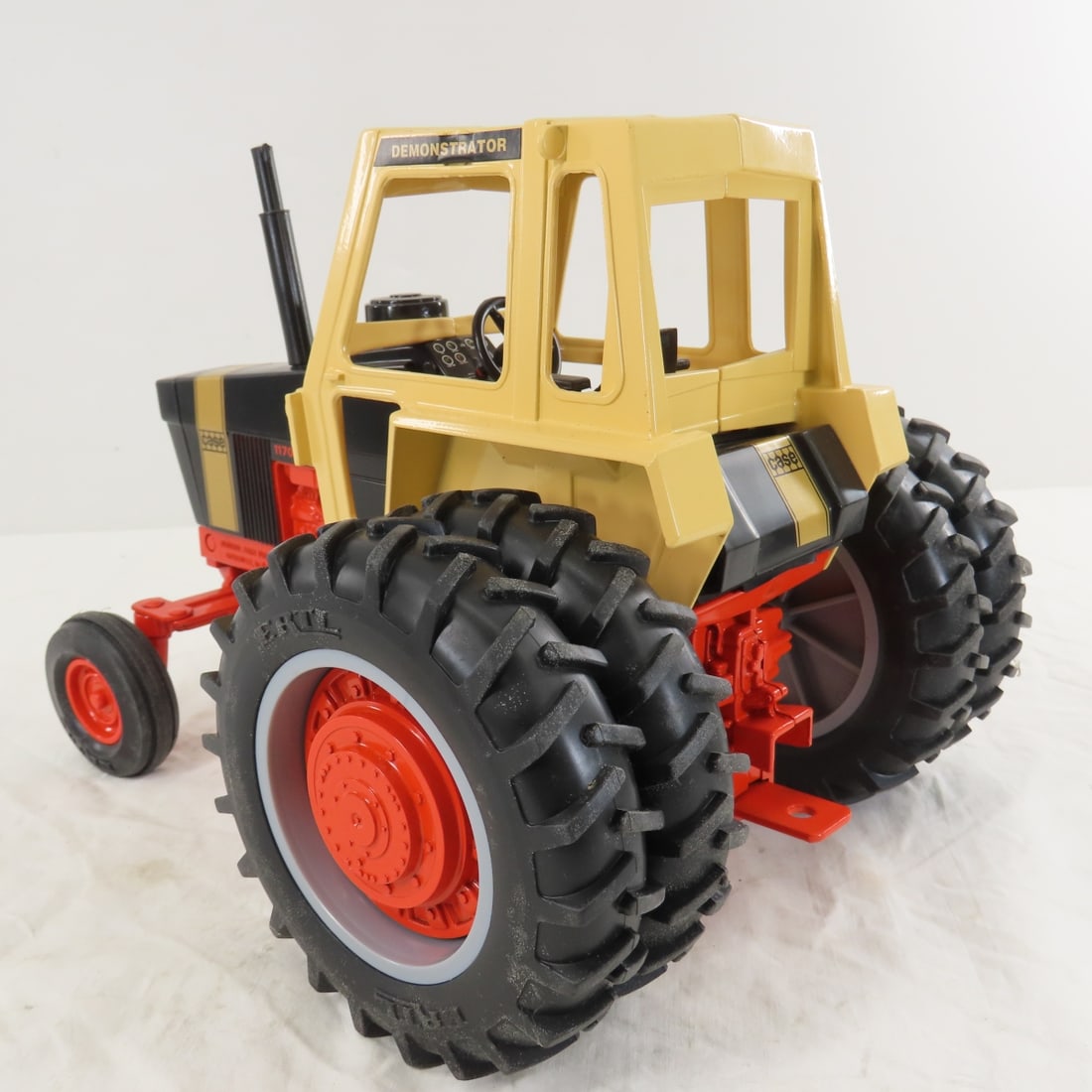 ERTL CASE Agri-King 1170 Demonstrator 1996 Show - 3