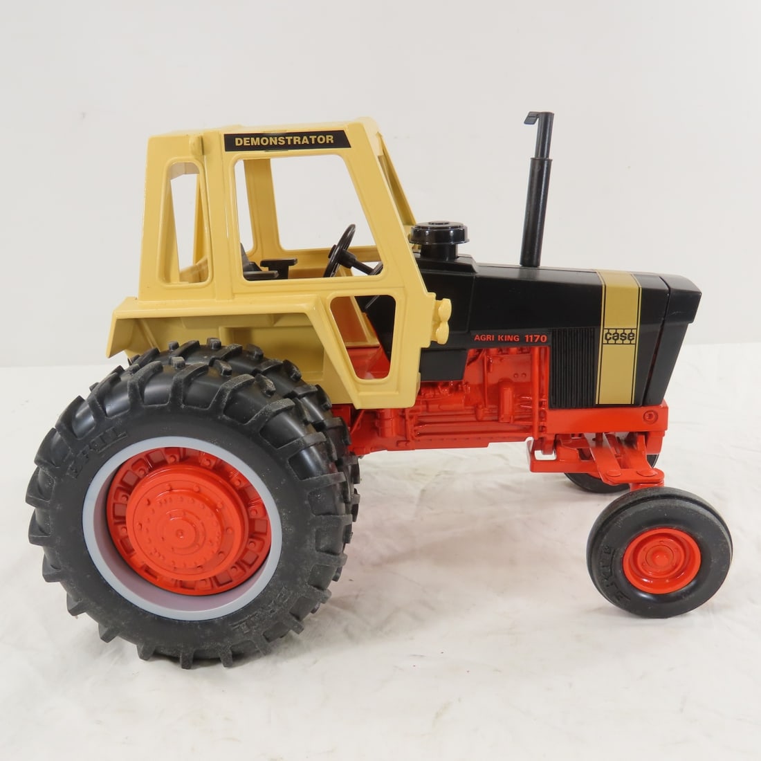 ERTL CASE Agri-King 1170 Demonstrator 1996 Show - 6