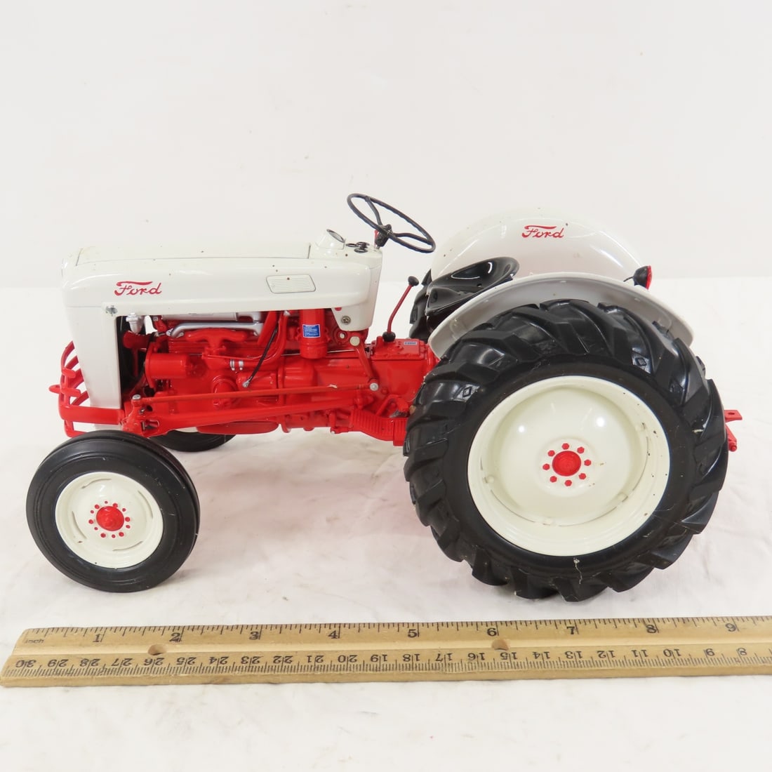 Franklin Mint 1953 FORD Golden Jubilee Tractor - 2