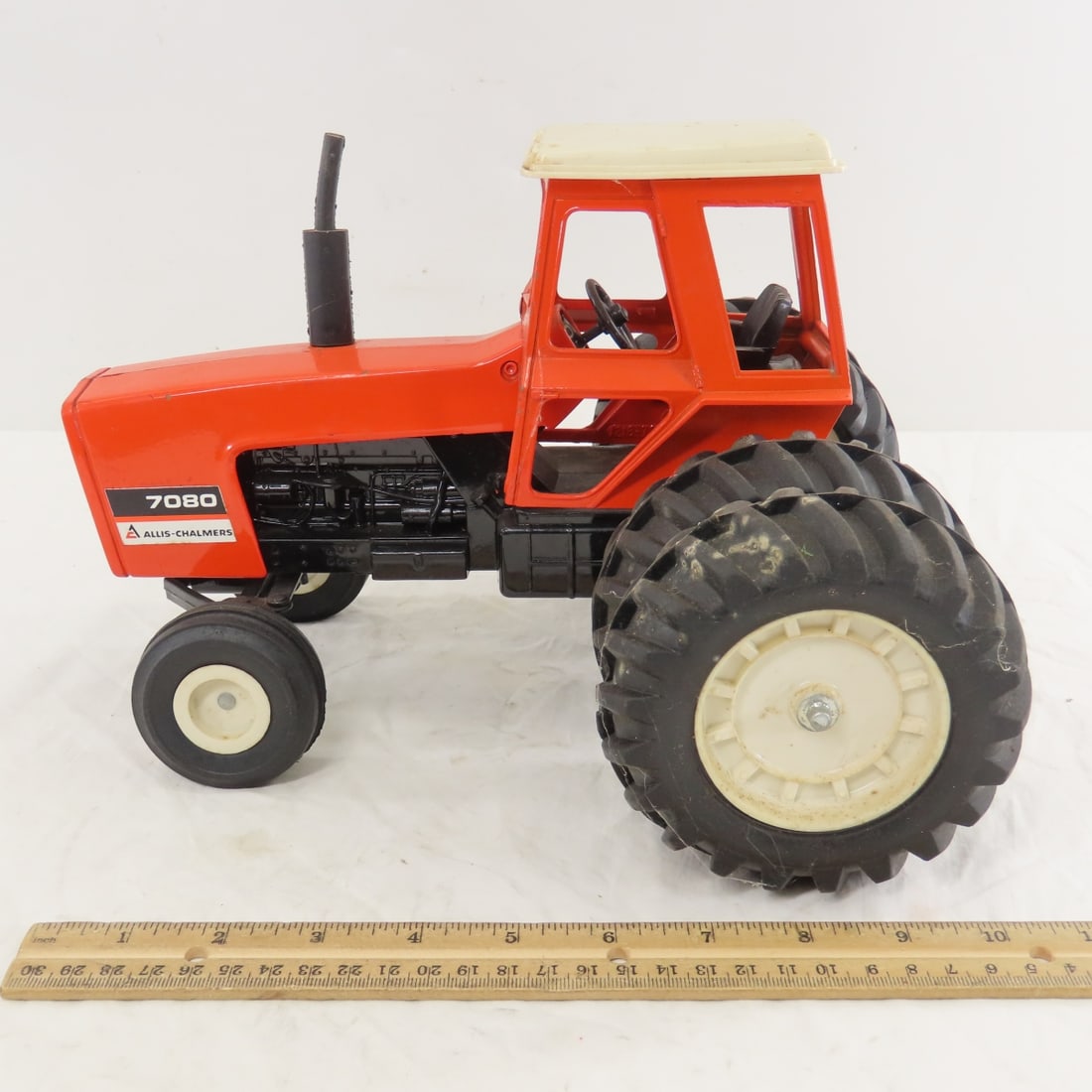 ERTL Allis-Chalmers 7080 Row Crop Tractor with Cab - 2