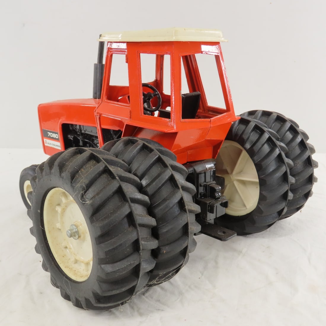 ERTL Allis-Chalmers 7080 Row Crop Tractor with Cab - 3