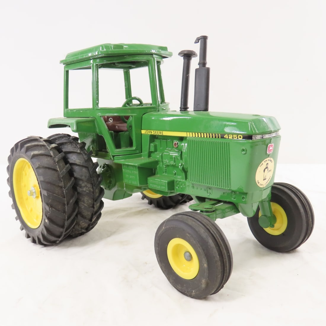 ERTL JD 4250 Row Crop Tractor 1982 Toy Farmer Show - 7