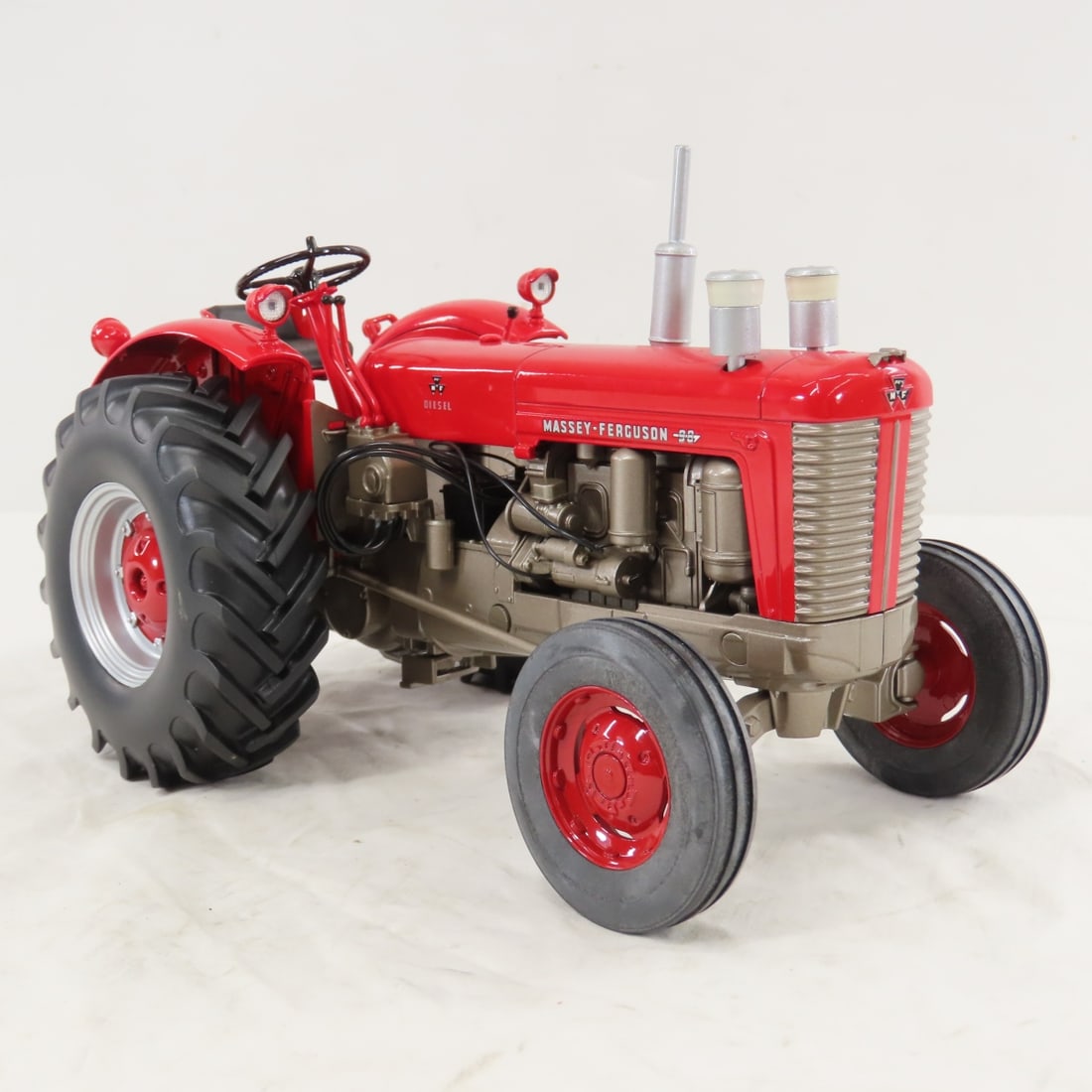 SpecCast Massey-Ferguson 98 GM Diesel Tractor - 7