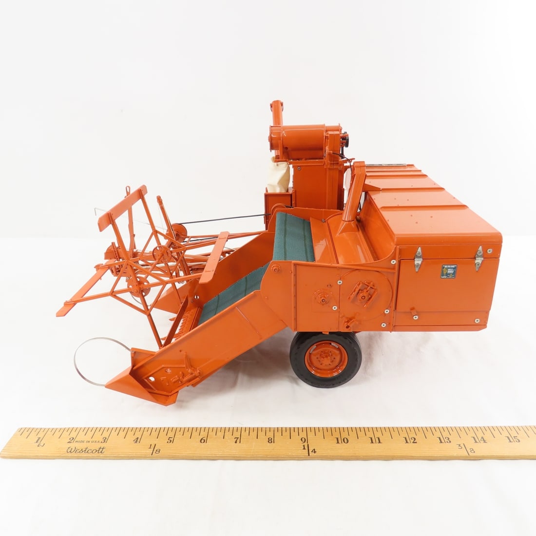Franklin Mint Allis-Chalmers 60 All Crop Harvester - 2