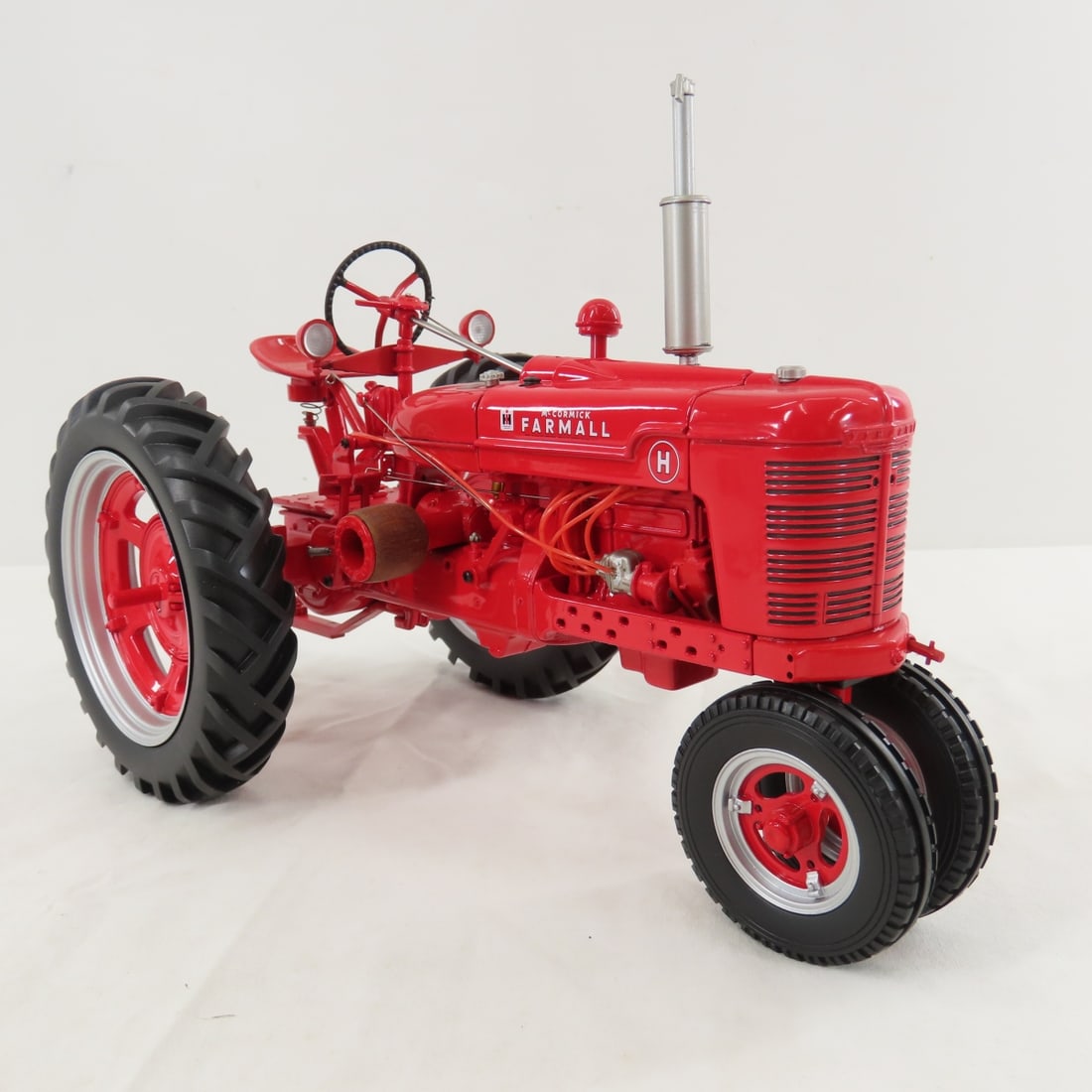 Franklin Mint IH McCormick Farmall H FMPM Tractor - 7