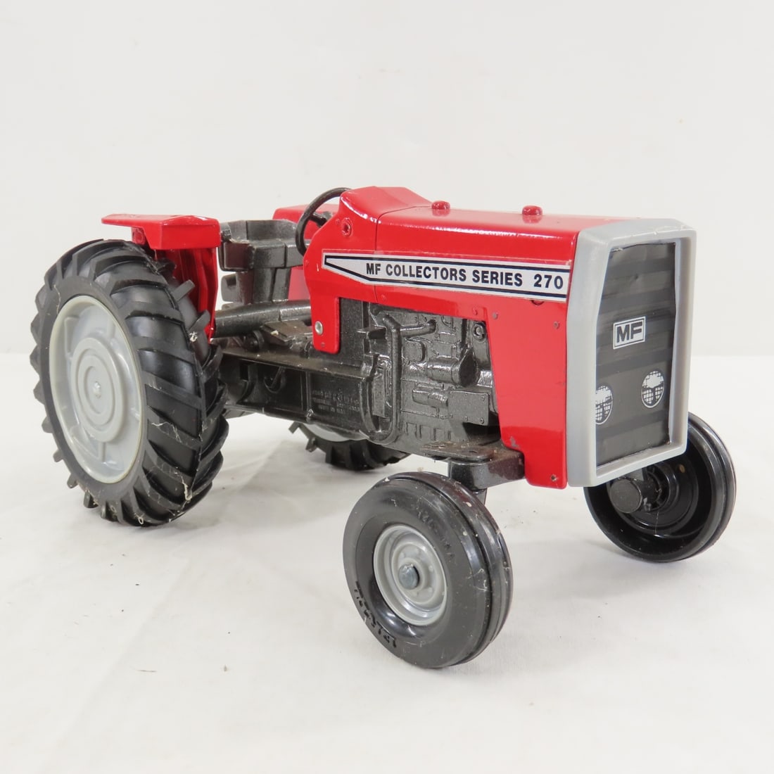 ERTL 83 New Way MF Collector Series 270 Tractor - 7