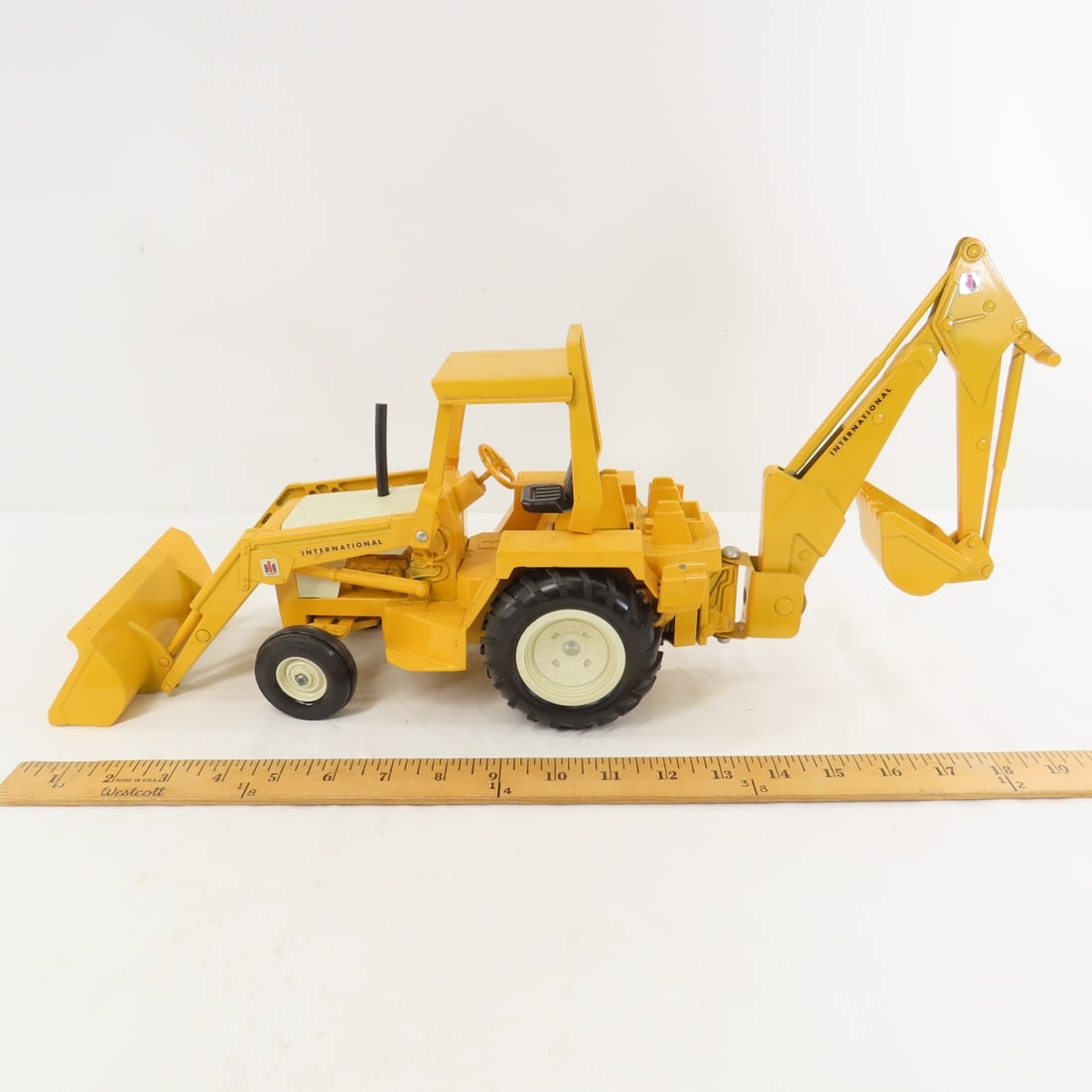 ERTL International Tractor, Loader & Back Hoe - 2