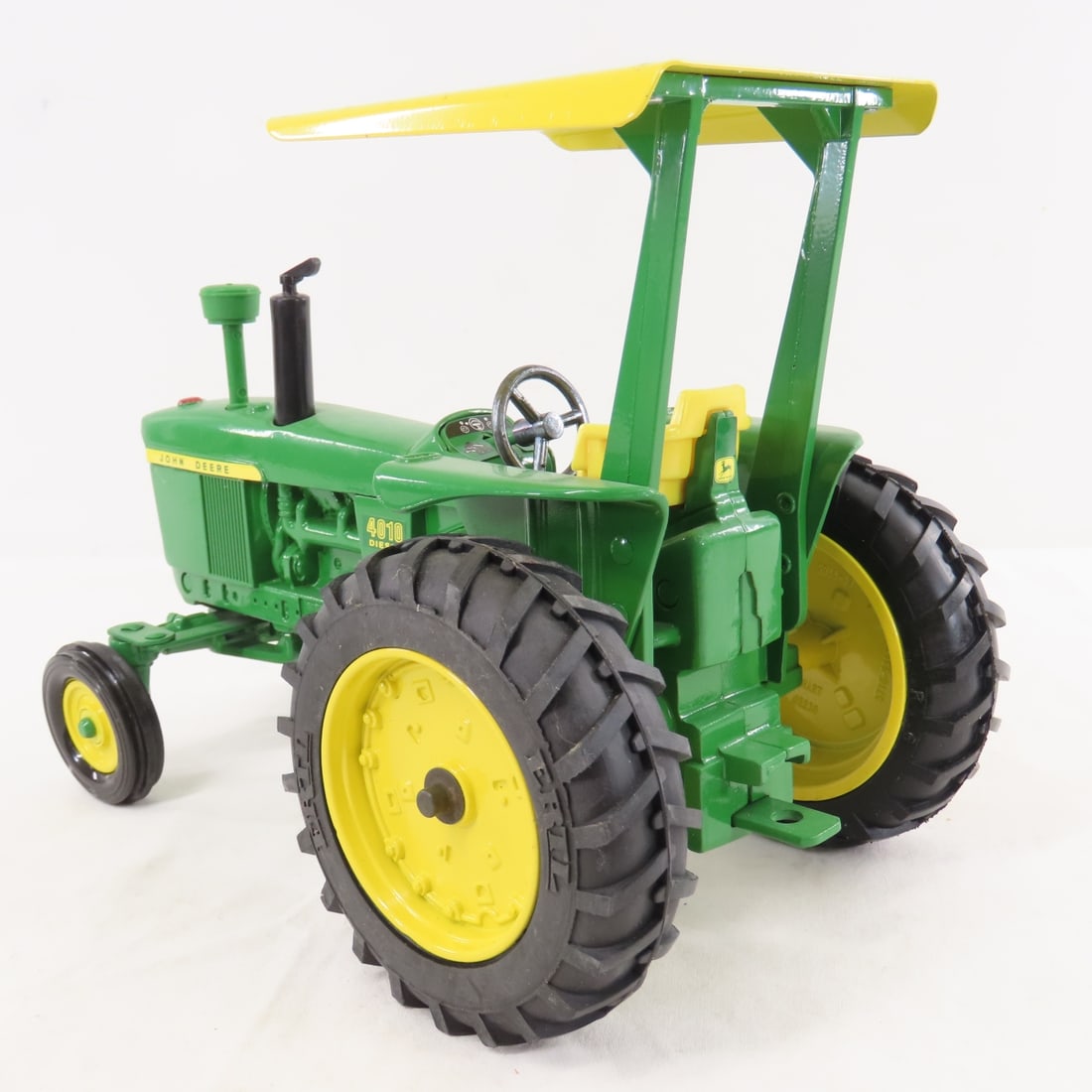 ERTL JD 4010 Diesel Tractor 1993 Toy Farmer - 3