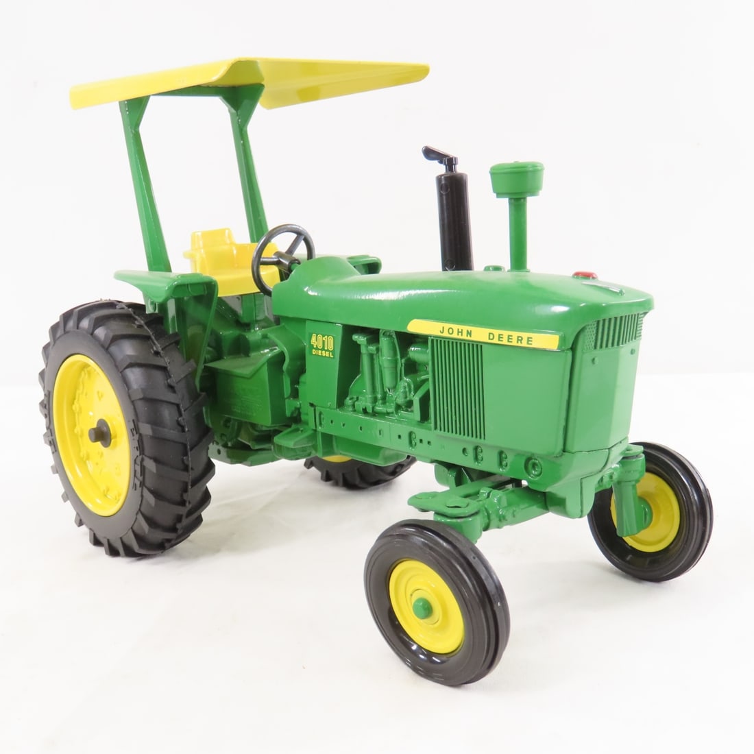 ERTL JD 4010 Diesel Tractor 1993 Toy Farmer - 7