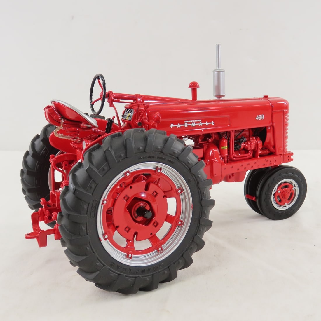 ERTL Precision McCormick Farmall 400 NF Tractor - 5