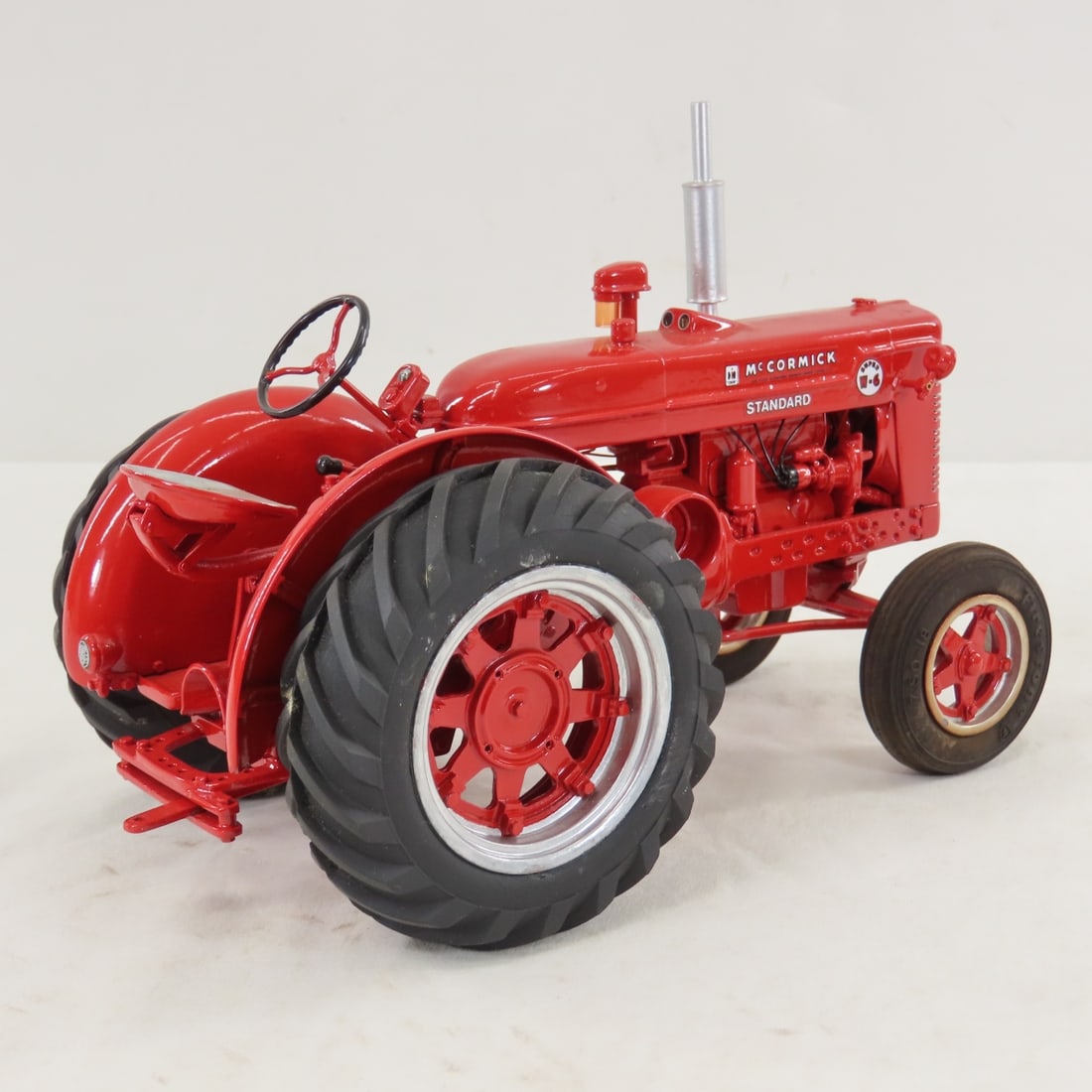 Freiheit IH McCormick Standard Super W-6 Tractor - 5