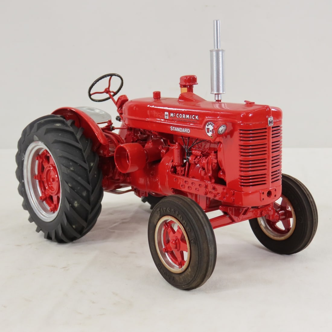 Freiheit IH McCormick Standard Super W-6 Tractor - 7