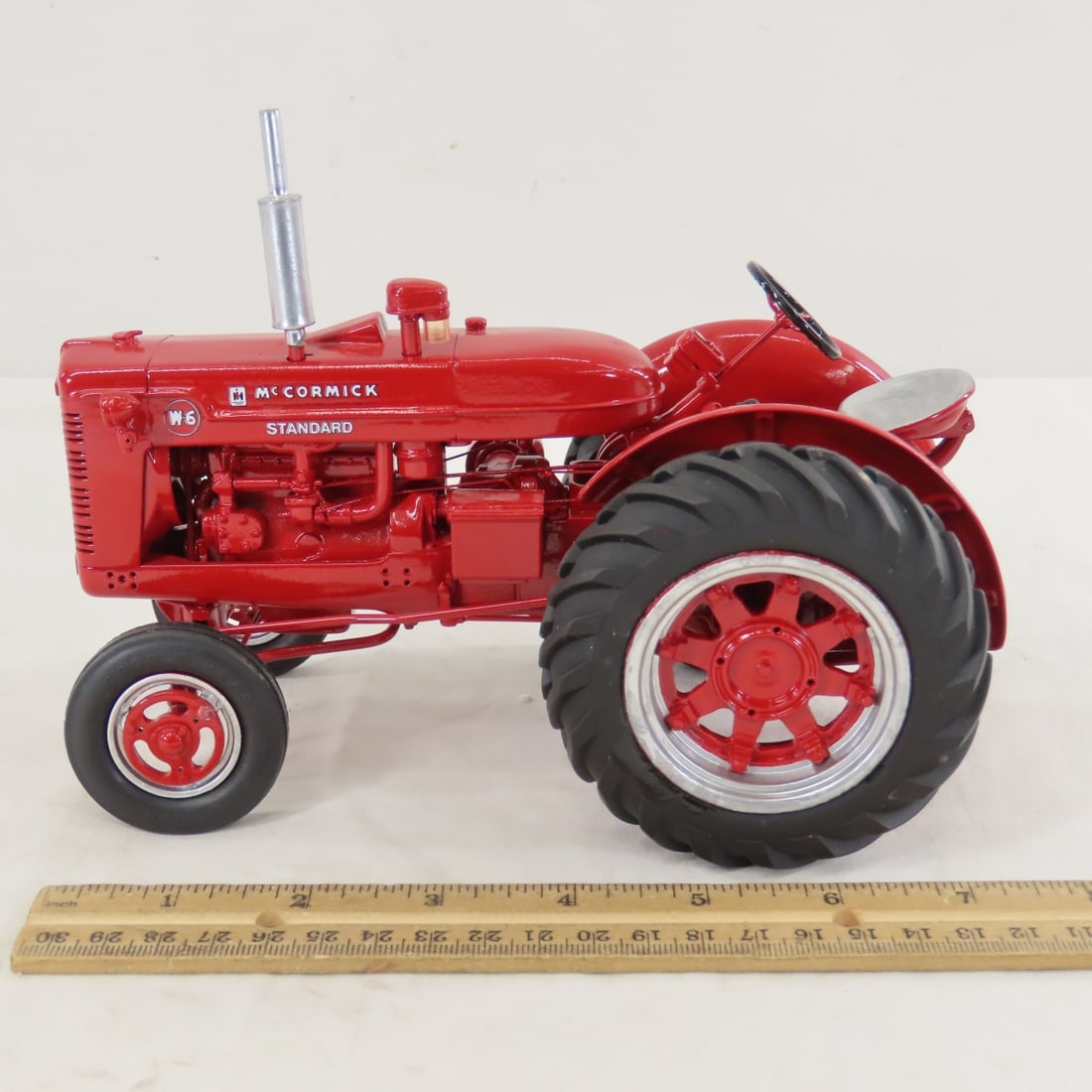 Freiheit IH McCormick Standard W-6 Tractor - 2