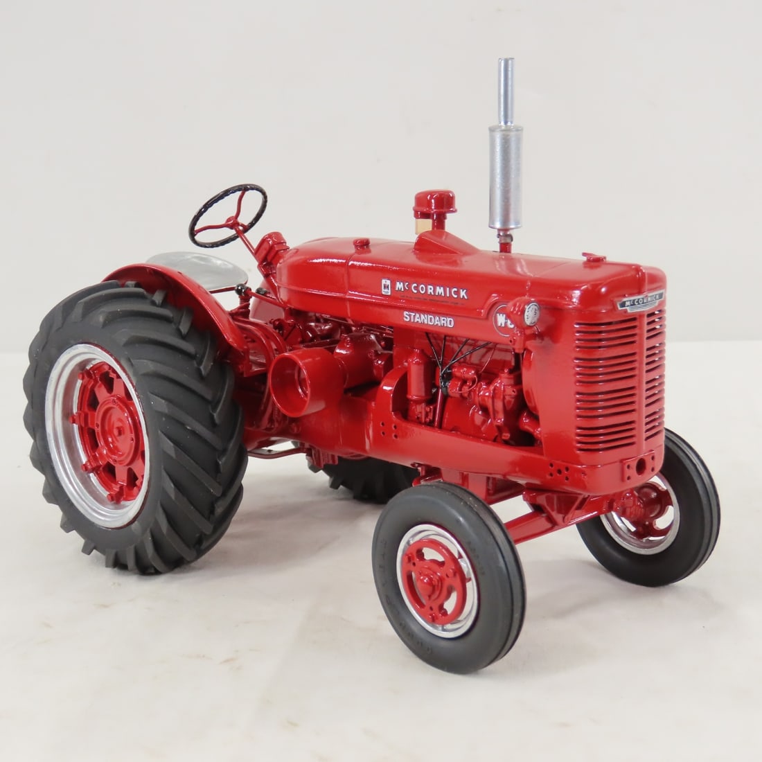 Freiheit IH McCormick Standard W-6 Tractor - 7