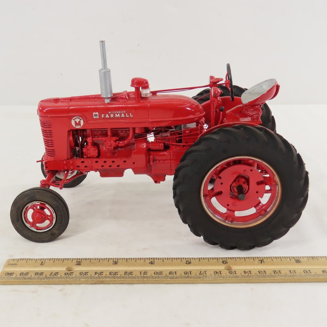 Gilson Riecke IH McCormick Farmall Super M Tractor - 2
