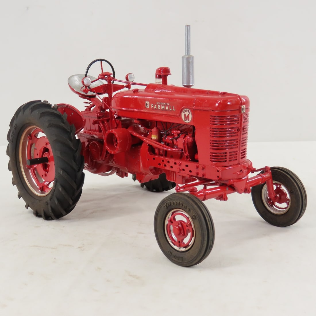 Gilson Riecke IH McCormick Farmall Super M Tractor - 7