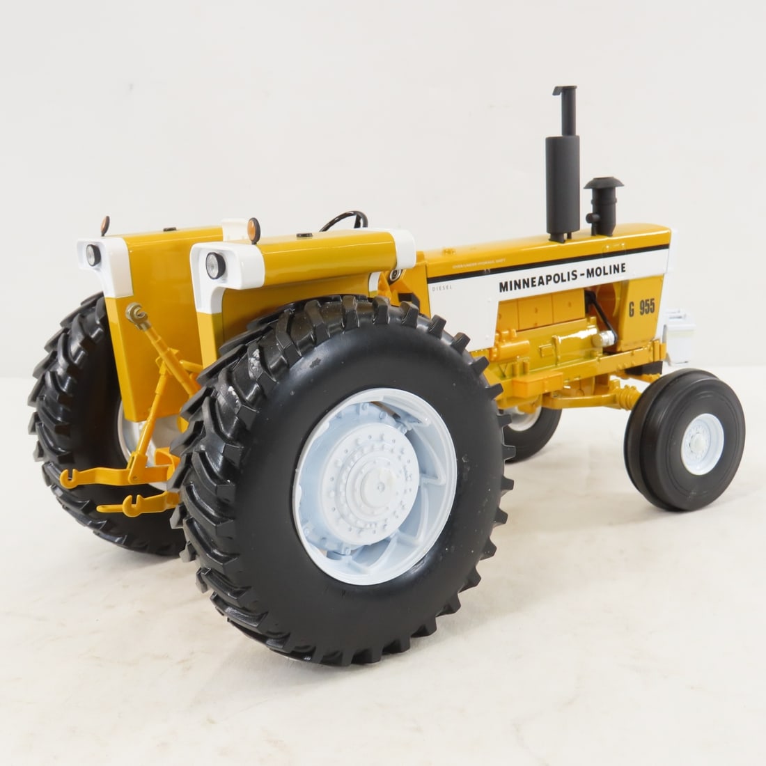 SpecCast Minneapolis-Moline G955 Diesel WF Tractor - 5