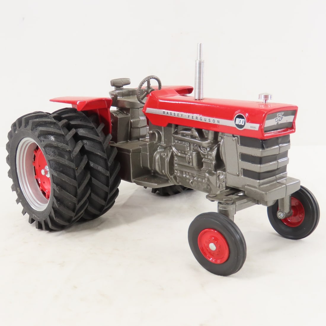 Massey-Ferguson 1100 Diesel 1995 Farm Show Edition - 7